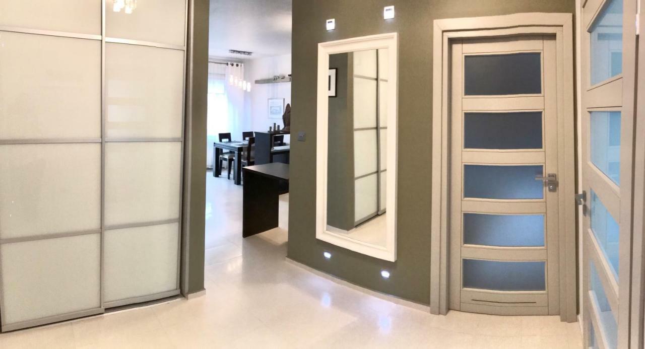 Przystanek Sanok Apartament W Scislym Centrum Eksteriør bilde