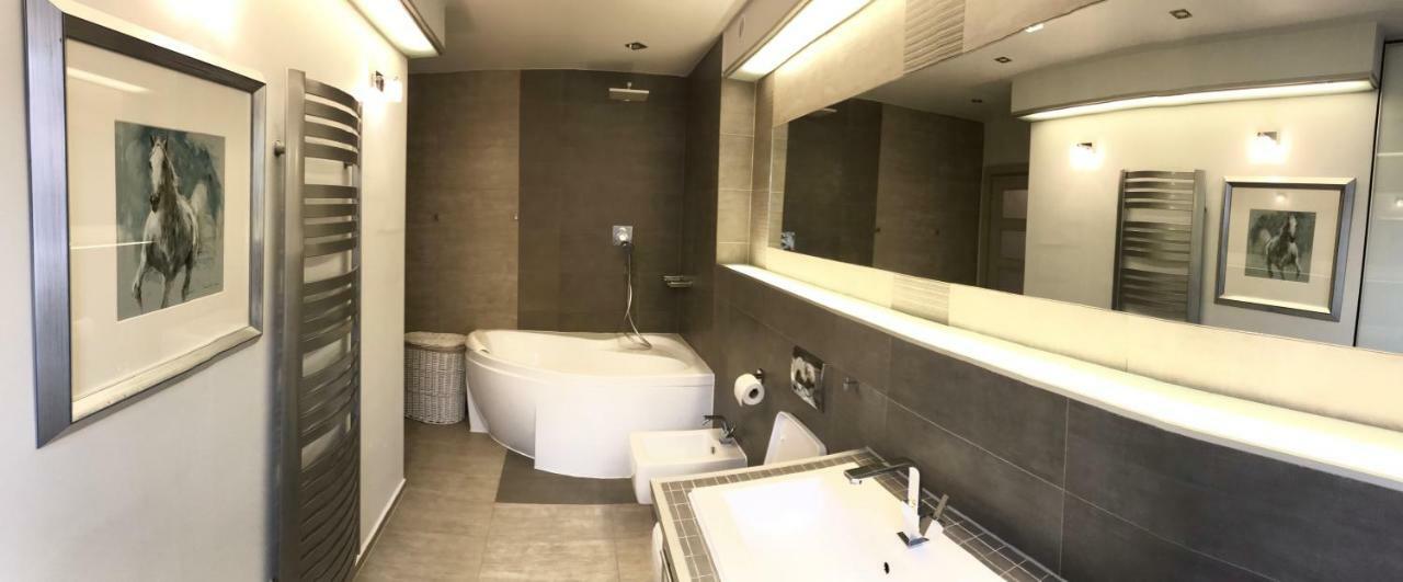 Przystanek Sanok Apartament W Scislym Centrum Eksteriør bilde